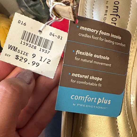 3 for $15 MUST BUNDLE - Comfort Plus by Predictions Beige Slingback Heels - Picture 7 of 8